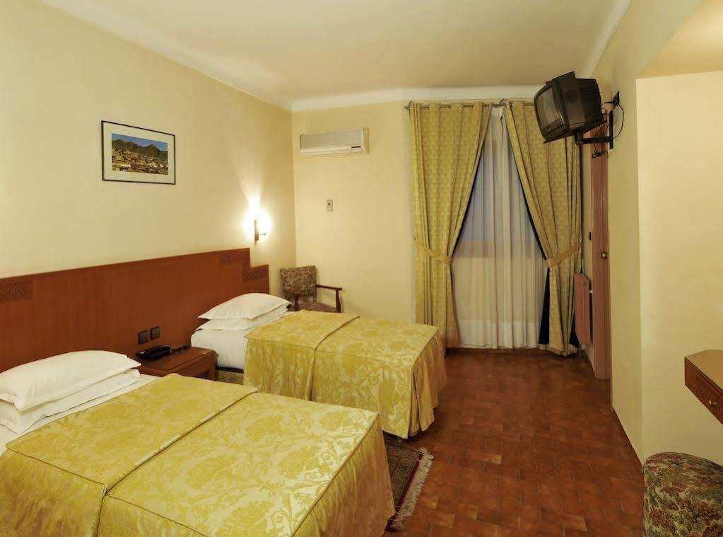 Hotel Splendid เฟส ภายนอก รูปภาพ